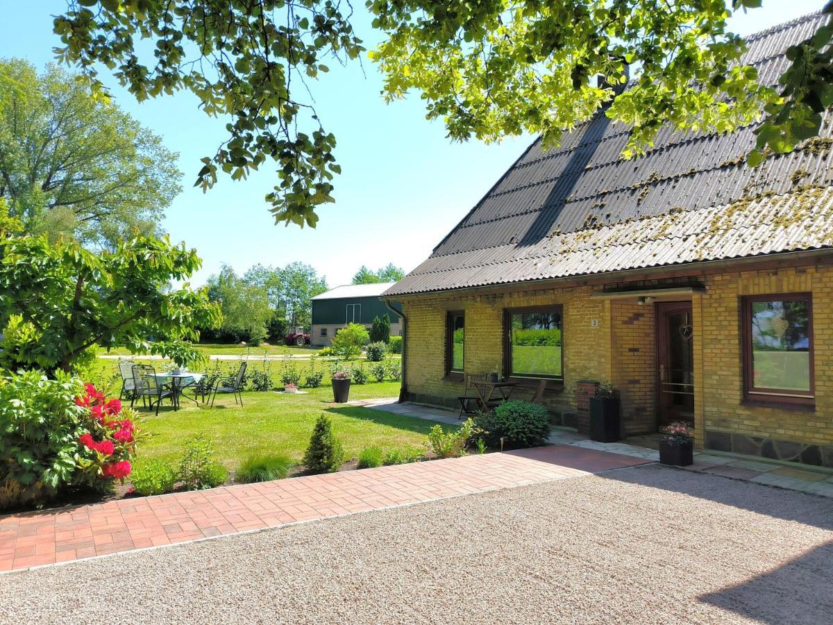 Ferienwohnung Zwischen Den Meeren - Schoene Und Gemuetliche Fewo Mit Garten Dorpstedt Luaran gambar
