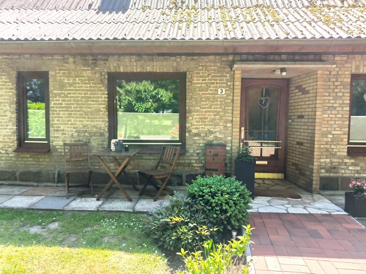 Ferienwohnung Zwischen Den Meeren - Schoene Und Gemuetliche Fewo Mit Garten Dorpstedt Luaran gambar