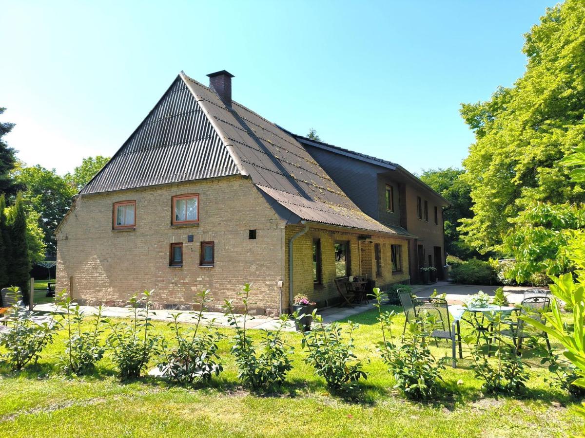 Ferienwohnung Zwischen Den Meeren - Schoene Und Gemuetliche Fewo Mit Garten Dorpstedt Luaran gambar